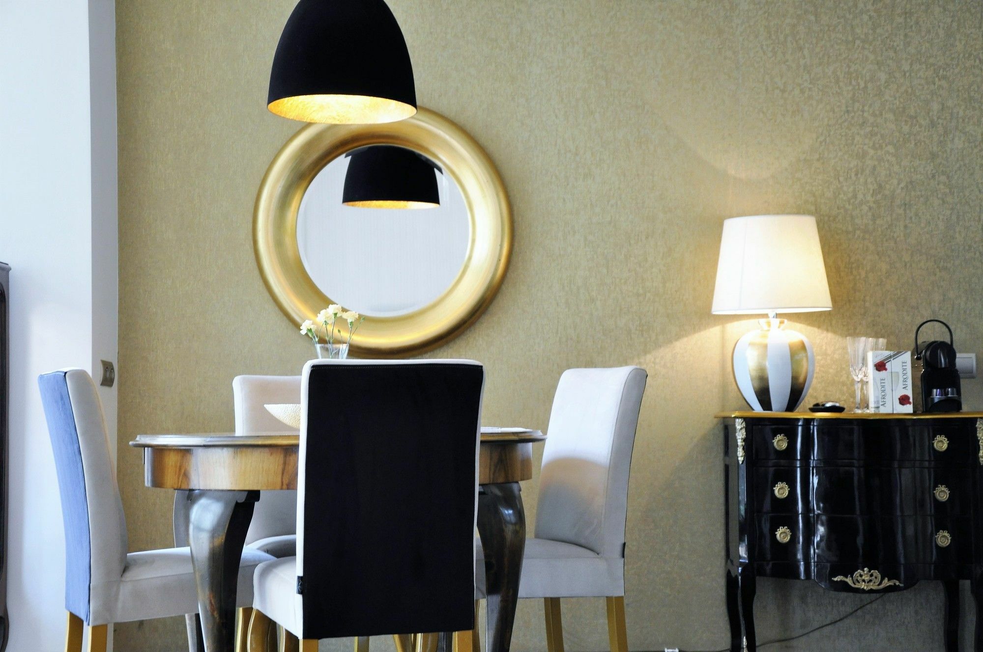 Mondrian Luxury Suites & Apartments Krakow Old Town Cracóvia Exterior foto
