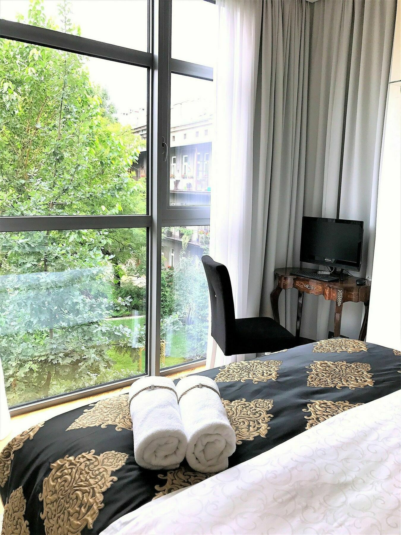 Mondrian Luxury Suites & Apartments Krakow Old Town Cracóvia Exterior foto
